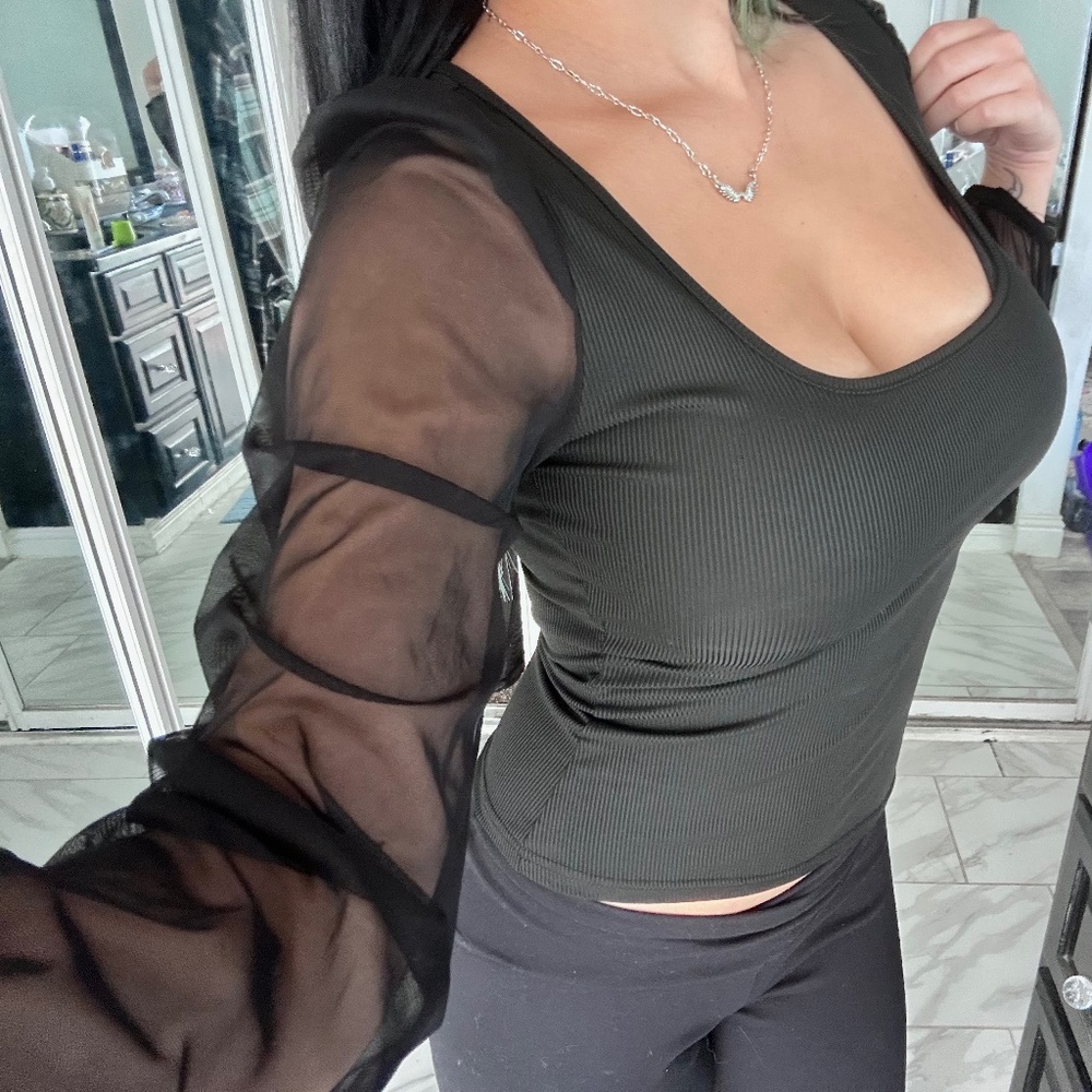 Sheer sleeve long sleeve black top!!